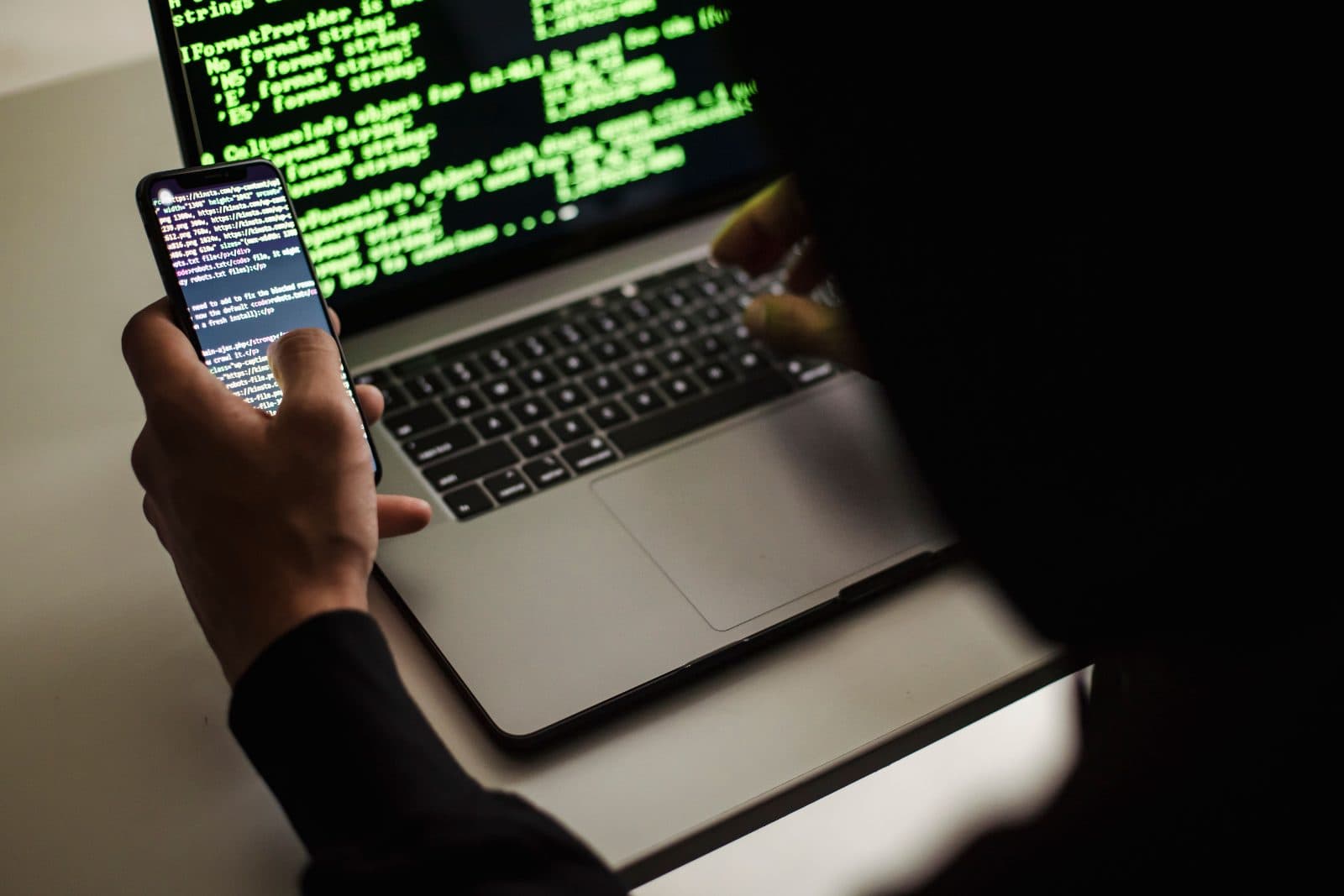 Seguridad de aplicaciones móviles: protege los datos de tu empresa